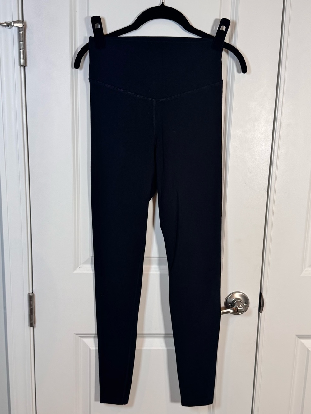 Old Navy Active PowerChill Leggings S Black Extra High Rise Go Dry Yoga Running